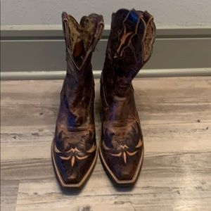 Ariat cowboy boots Sz 9